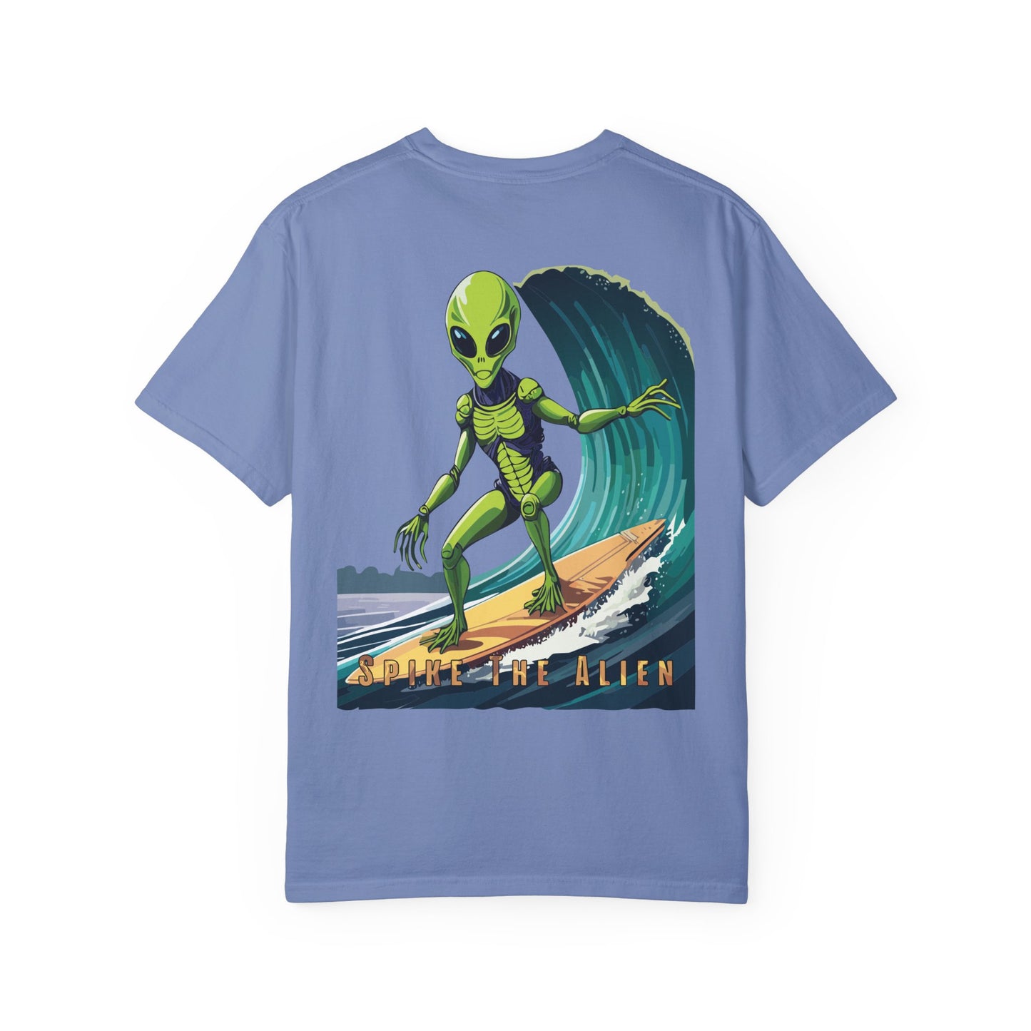 Surfing Alien Unisex T-Shirt - Fun Graphic Tee for Eccentric Style