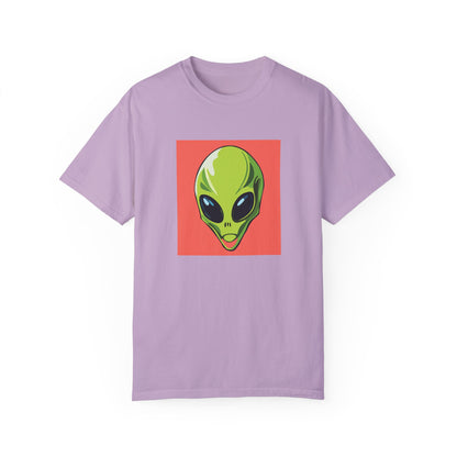 Surfing Alien Unisex T-Shirt - Fun Graphic Tee for Eccentric Style