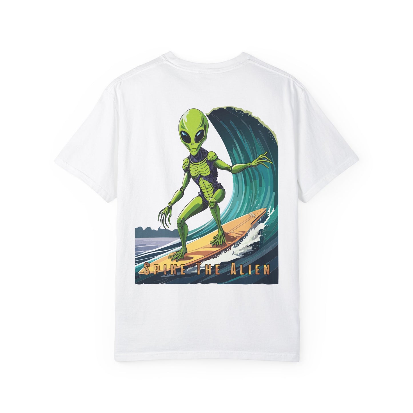 Surfing Alien Unisex T-Shirt - Fun Graphic Tee for Eccentric Style